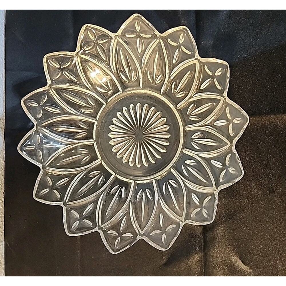 Vintage Federal Glass Company Clear Petal Pattern Candy Dish 8 Inch in...